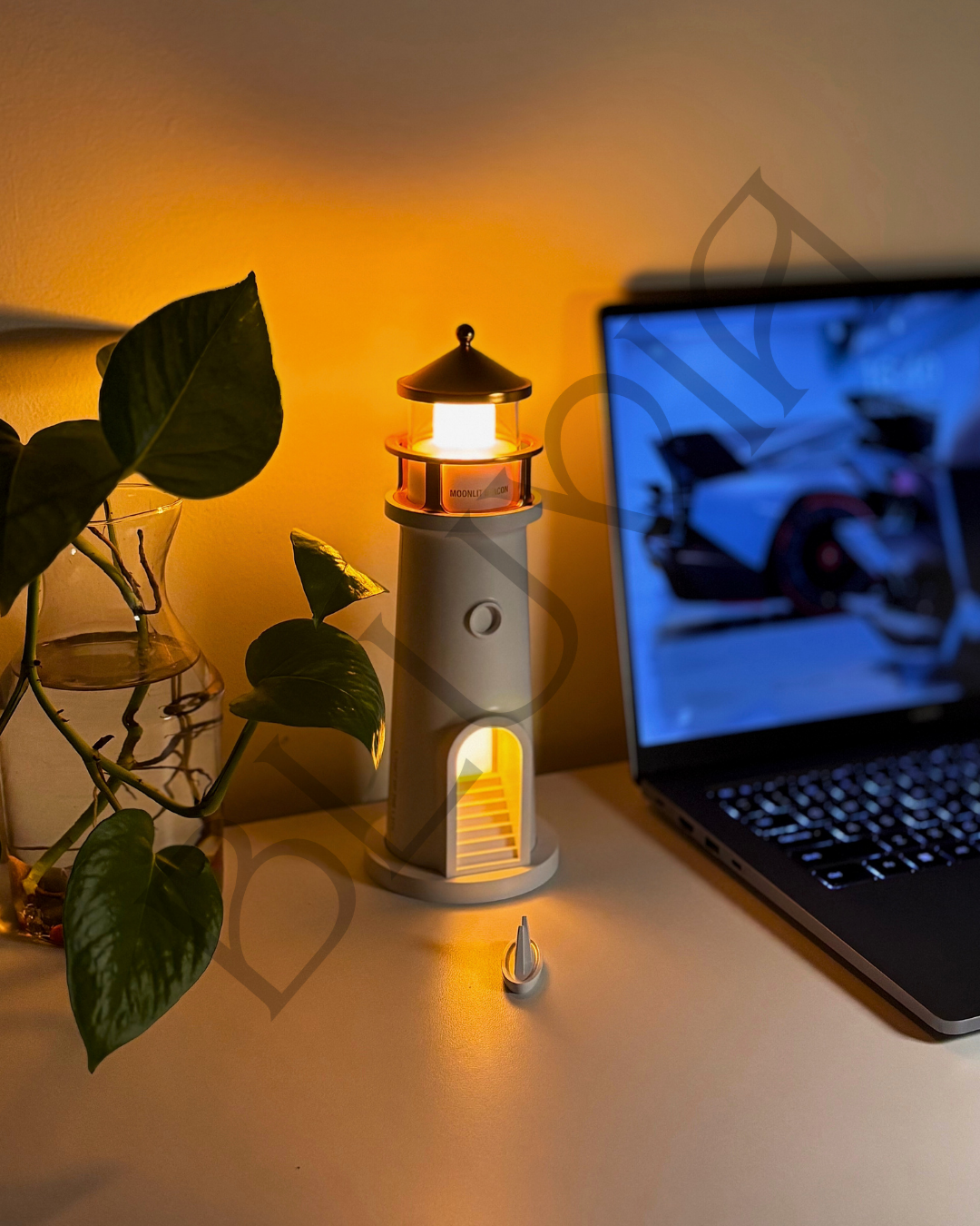Orin™ Lamp